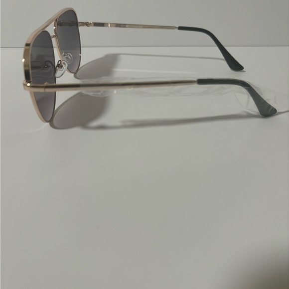 Gold Frame Aviator Sunglasses - Picture 3 of 6